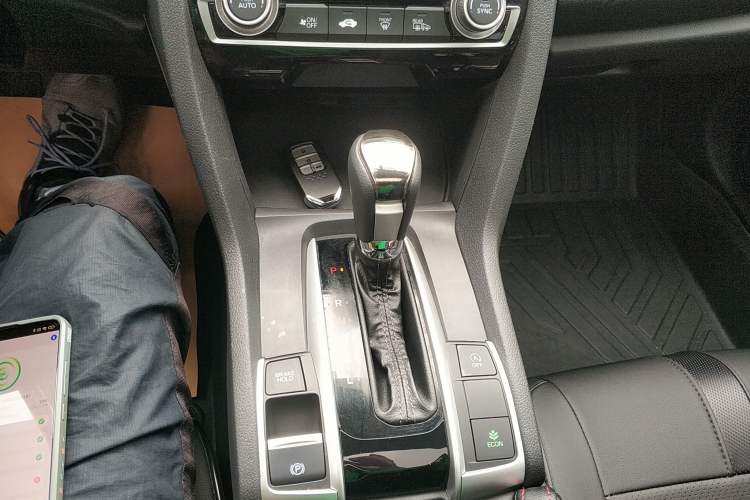 Used Honda Civic 2016 220TURBO CVT Luxury Edition