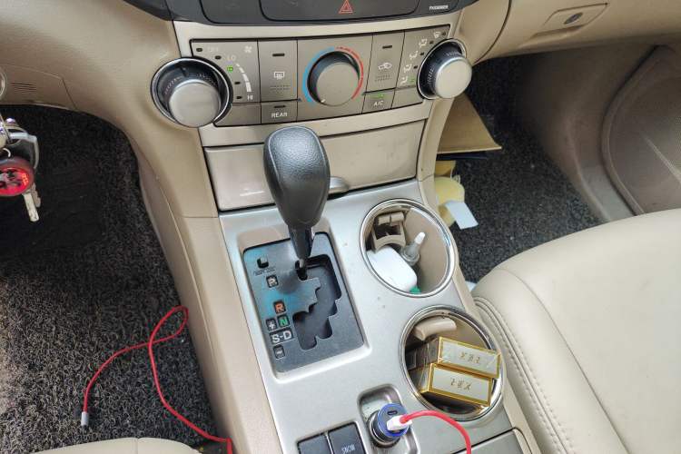 Used Toyota Highlander 2012 2.7L Two-Wheel Drive 7-Seater Elite Edition
