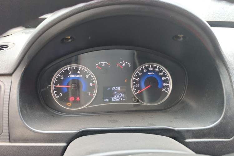 Used Dongfeng Fengon 330 2014 1.5L Manual Utility Version DK15 Instrument Cluster
