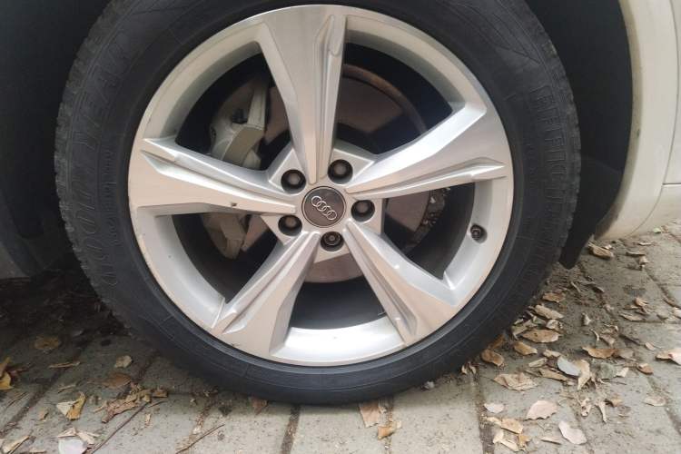 Used Audi Q5L 2020 40 TFSI Prestige Edition Right Front Wheel Hub