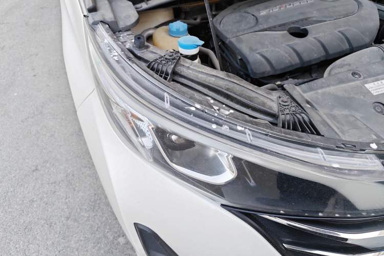 Used GAC Trumpchi M6 2019 270T DCT Luxury Edition (7-seater) China VI Right Front Headlight