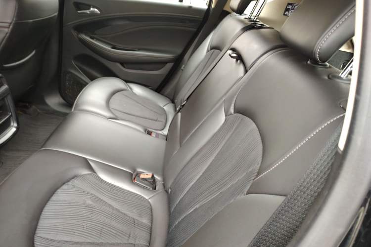 Used Buick Envision 2017 20T Two-Wheel Drive Leading Version
