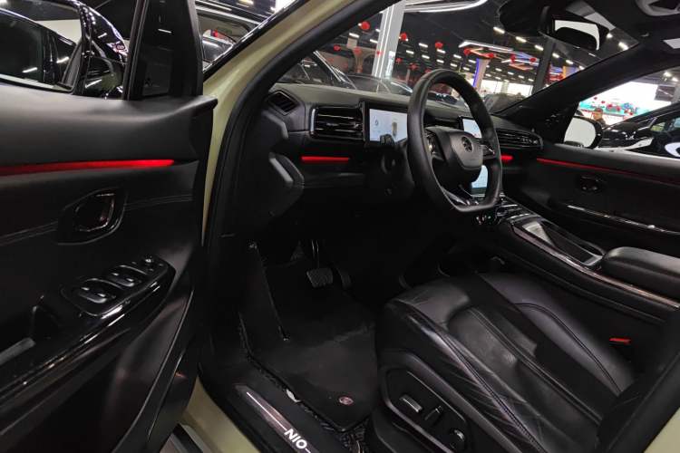 Used Nio ES6 2019 420 km Sport Version
