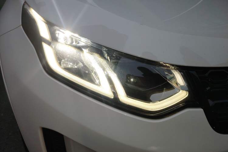 Used Land Rover Discovery Sport 2020 249 PS R-Dynamic Performance Edition