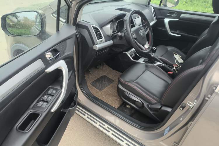 Used JAC Group Refine S3 2016 1.5L Manual Luxury Smart Version Driver Seat