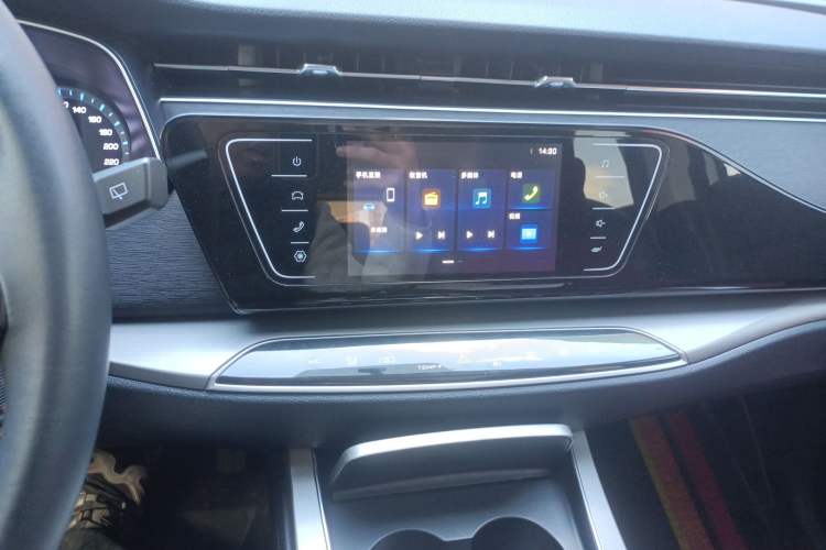 Used CHANGAN OSHAN X7 2020 1.5T Automatic Luxury Version Audio And AC Panel