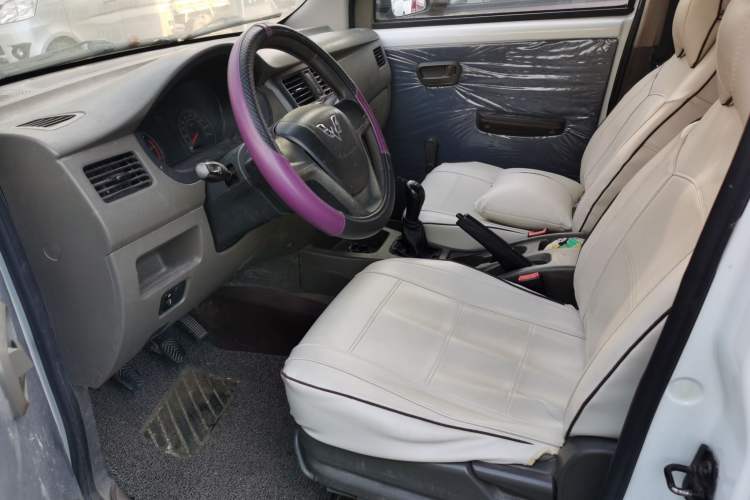 Used Wuling Rongguang V 2016 1.2L Practical Version