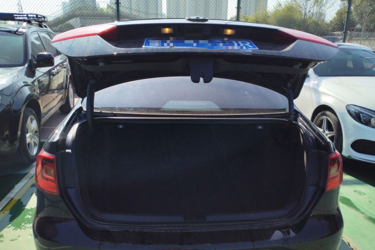 Used Volkswagen Sagitar 2013 2.0 TSI GLI