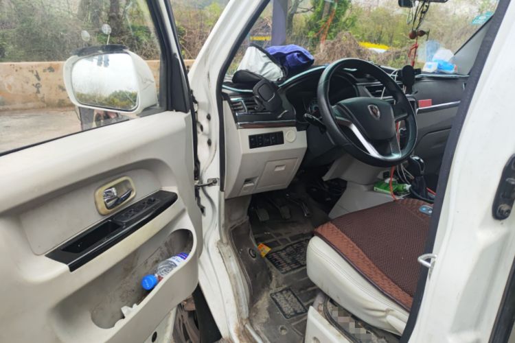 Used Jinbei New Hiace X30L 2018 1.5L Business Edition DLCG14 Driver Seat