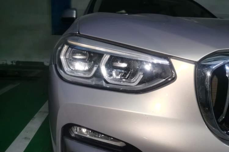 Used BMW X3 2018 xDrive28i Luxury Package China VI Emission Standard Right Front Headlight