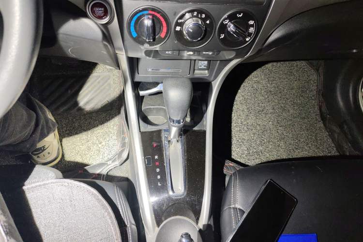 Used Honda Crider 2016 1.8L CVT Luxury Edition Gear Lever