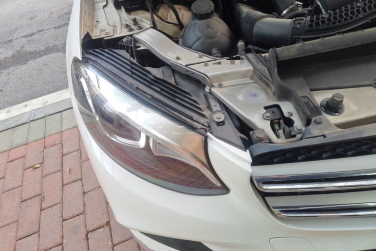 Used Mercedes-Benz GLC 2017 GLC 260 4MATIC Luxury Model
