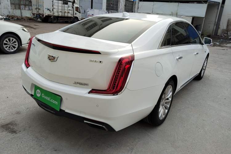 Used Cadillac XTS 2018 28T Luxury Edition Rear Right 45 Deg