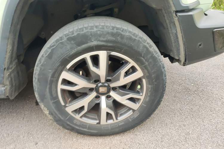 Used Tank 300 2021 City Edition 2.0T—Truly Stylish Right Front Wheel Hub