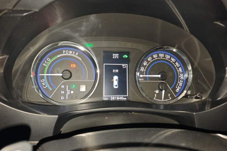 Used Toyota Levin 2016 Dual-Engine 1.8H GS E-CVT Elite Model with Sunroof Instrument Cluster