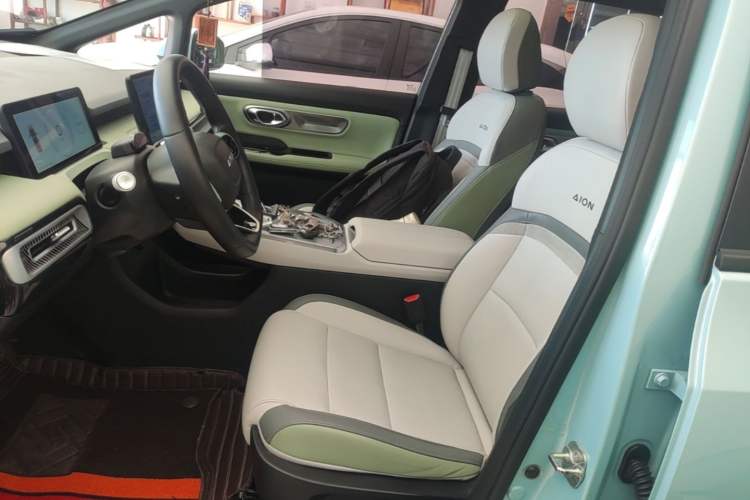 Used AION Y 2022 Plus 70 Tech Edition
