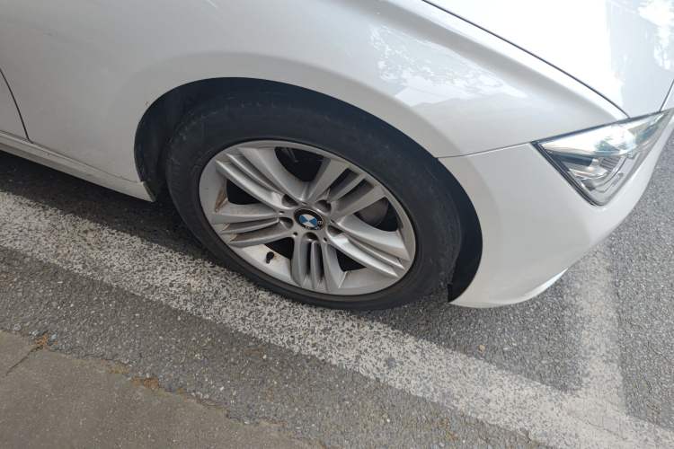 Used BMW 3 Series 2017 320Li Fashion Model
