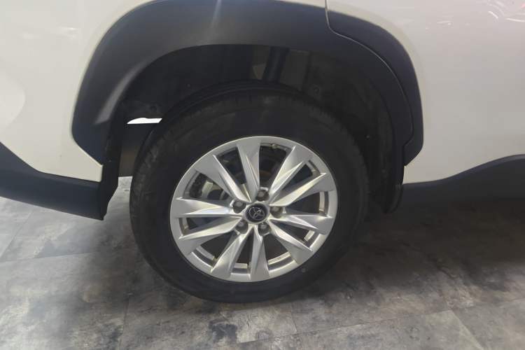 Used Toyota Corolla Cross 2022 2.0L Elite Edition Right Rear Wheel Hub