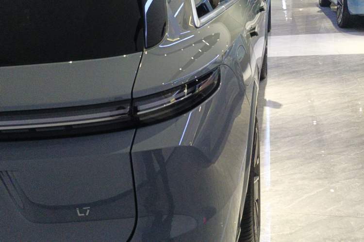 Used Li Auto L7 2025 Ultra Smart Refreshed Edition
