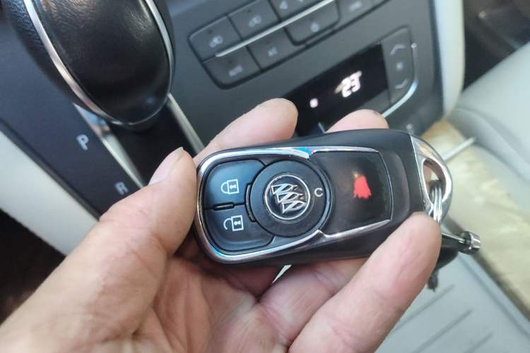 Used Buick GL8 2018 ES 28T Comfort Model China VI Standard