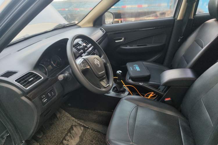 Used Dongfeng Fengon 360 2015 1.5L Manual Luxury Model 5 Seats China IV Standard