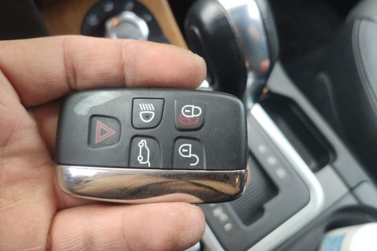 Used Land Rover Discovery 2010 5.0 V8 HSE Gasoline Model
