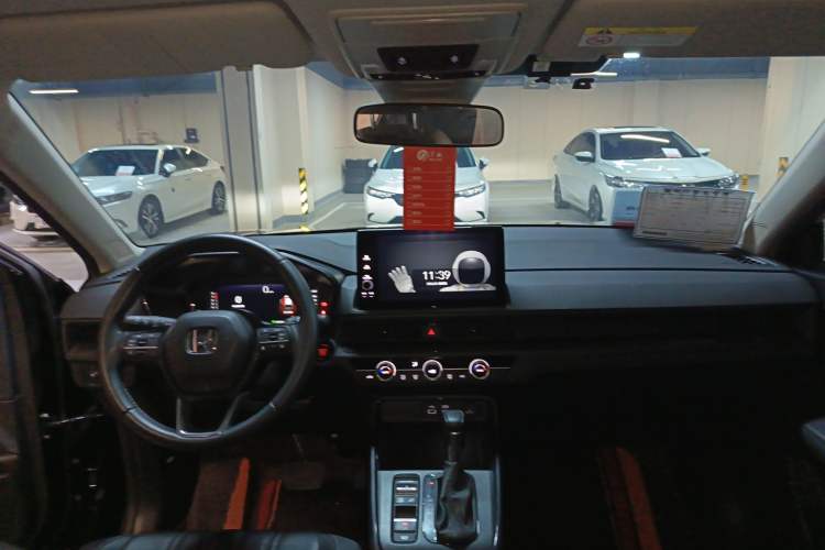 Used Honda Breeze 2023 240TURBO Two-Wheel-Drive Luxury Edition 5 Seats Center Console