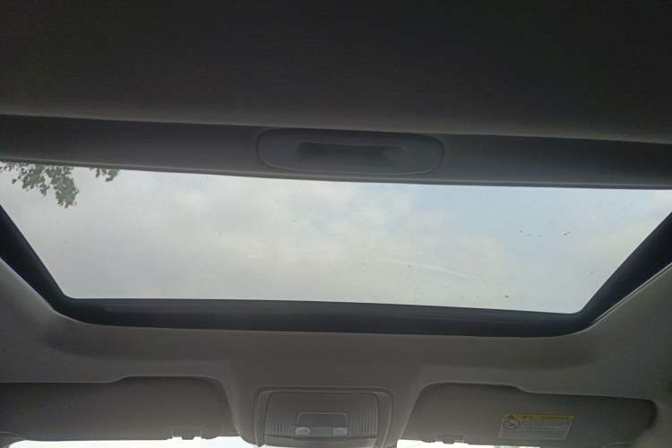 Used BYD Qin Pro 2018 1.5TI Automatic Smart Connect Fendong Model Headliner