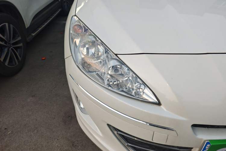 Used Peugeot 408 2013 2.0L Automatic Comfort Edition Right Front Headlight