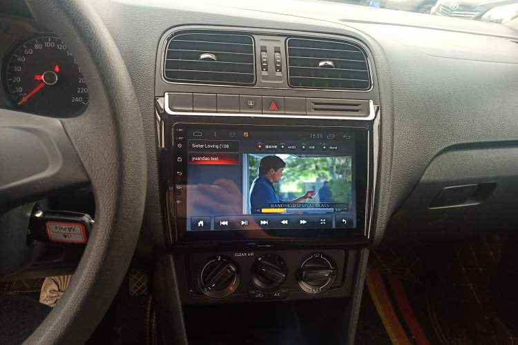 Used Volkswagen Polo 2016 1.4L Automatic Trendy Model Audio And AC Panel