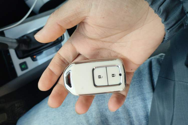 Used Honda LIFE 2021 1.5L CVT CRO-S Fun Edition
