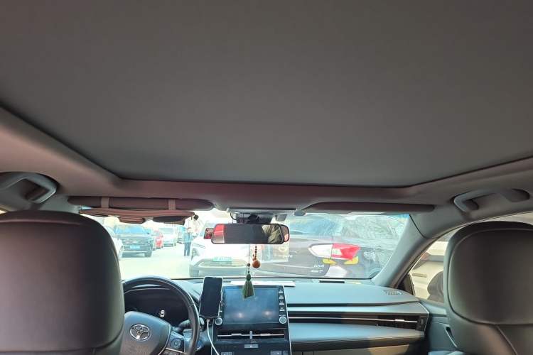 Used Toyota Avalon 2019 Dual-Engine 2.5L XLE Prestige Version China VI Standard