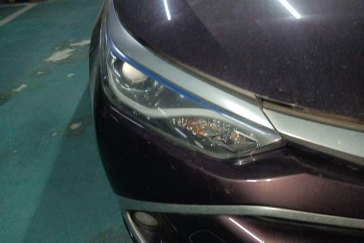 Used Toyota Levin 2016 Dual-Engine 1.8H GS E-CVT Elite Model with Sunroof Right Front Headlight