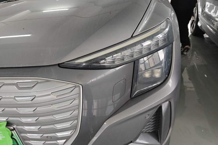 Used Audi Q5 e-tron 2023 40 e-tron Starry Edition Mecha Kit