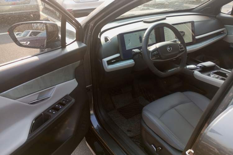 Used Changan UNI-T 2023 Second-Generation 1.5T Prestige Model
