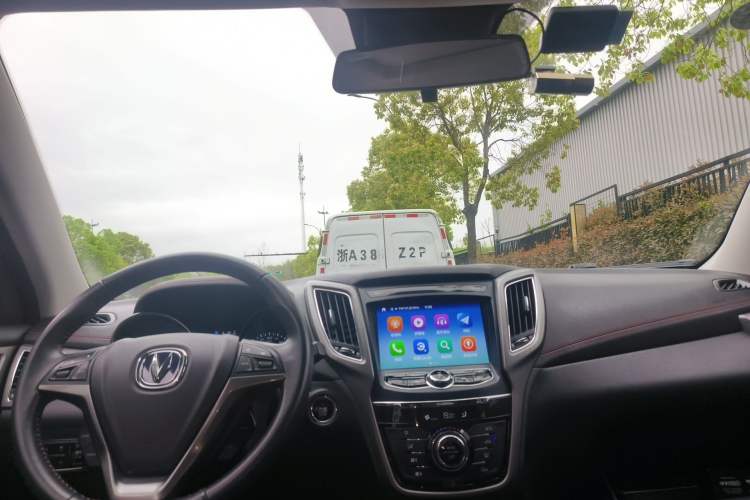 Used CHANGAN CS75 2017 Shangku Edition 1.5T Manual ZhiXiang Model Headliner