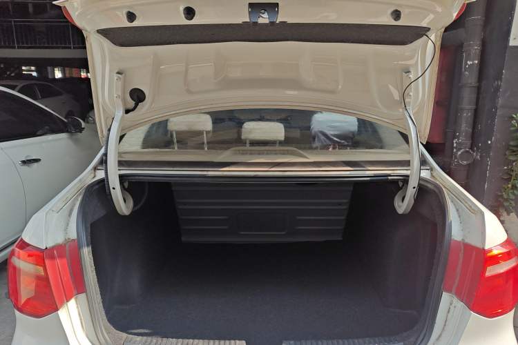 Used Volkswagen Jetta 2015 Value Edition 1.6L Manual Fashionable Style