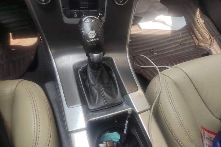 Used Volvo XC60 2014 T5 Zhiya Edition Gear Lever