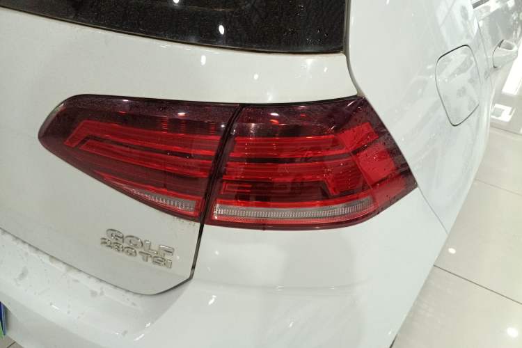 Used Volkswagen Golf 2020 Zhiai Edition 280TSI DSG Comfort Model Right Rear Taillight