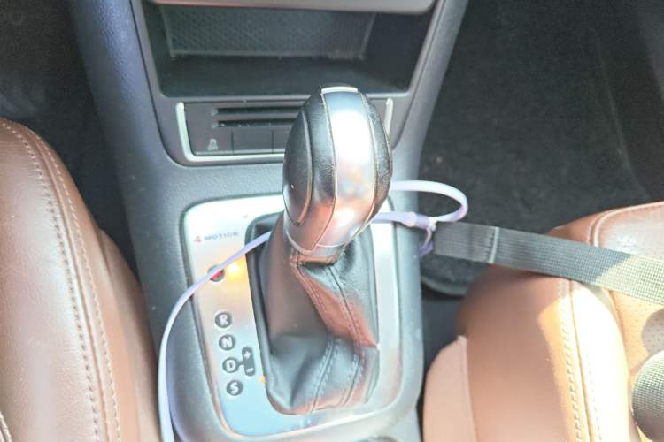 Used Volkswagen Tiguan L 2013 1.8 TSI Automatic All-Wheel Drive Luxury Model
