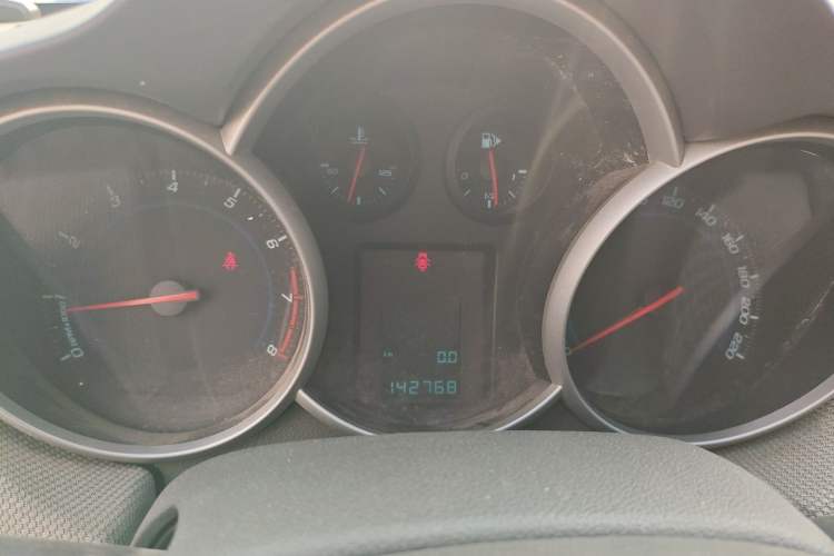 Used Chevrolet Cruze 2011 1.6L SE MT Transformers Edition