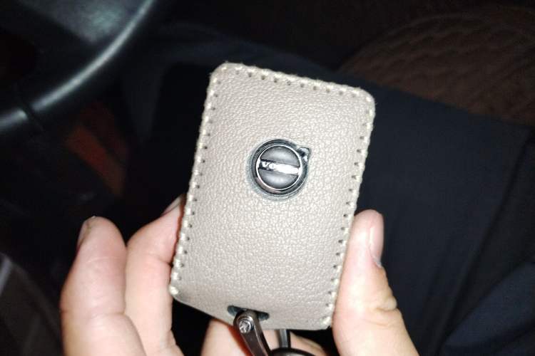 Used Volvo S60 2022 B4 Zhiyi Luxury Edition Vehicle Key