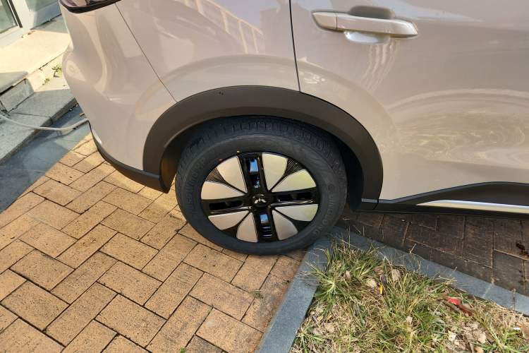 Used Wuling Bingo S 2025 Model 325km Deluxe Edition