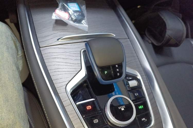 Used Chery Tiggo 8 PRO New Energy 2023 Champion Edition 1.5T 100km Glory Version Gear Lever