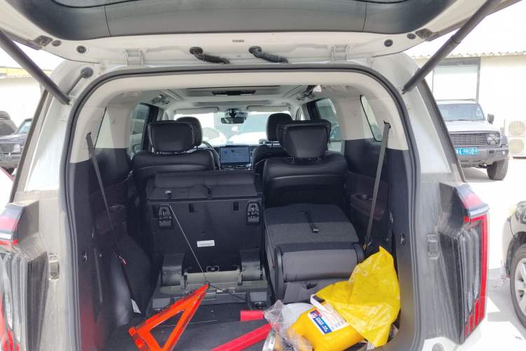 Used GAC Trumpchi M8 2024 Master Series Super Hybrid Edition
