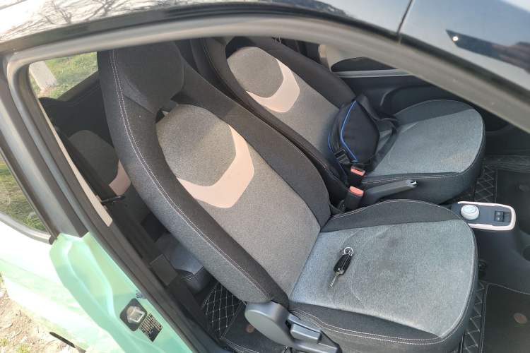 Used Chery QQ QQ Ice Cream 2022 120km Conical Shape Lithium Iron Phosphate
