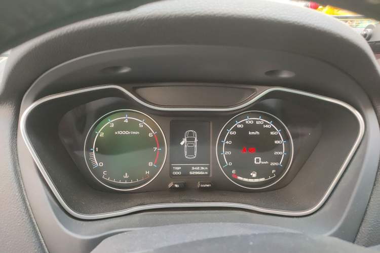 Used Geely Auto Vision X6 2016 1.8L Manual Luxury Model
