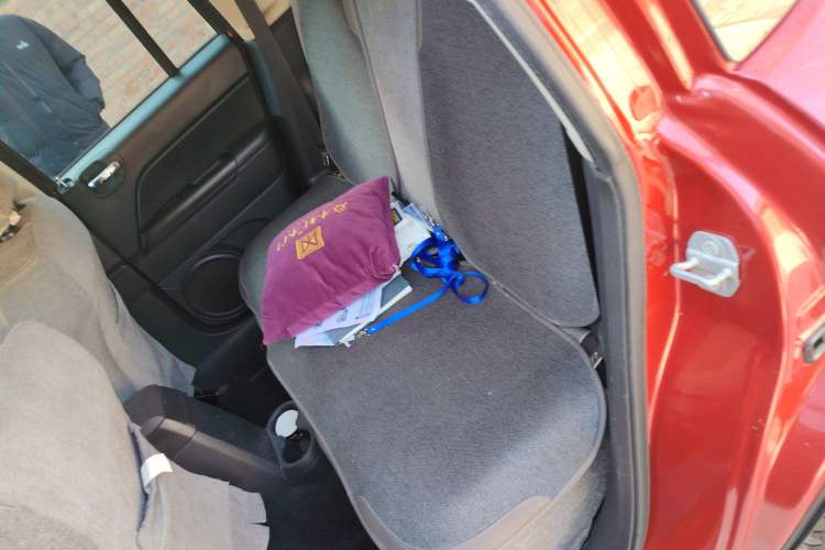 Used Jeep Compass 2007 2.4L four-wheel drive sport version
