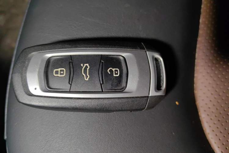 Used Geely Auto Emgrand GS 2016 Sport Edition 1.3T Automatic ZhenShang Model Vehicle Key