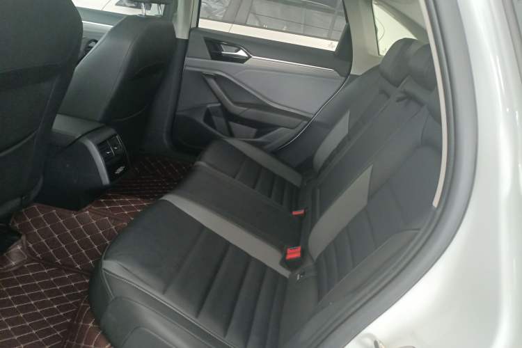 Used Volkswagen Sagitar 2020 280TSI DSG Comfort Version China VI Standard Left Rear Seat